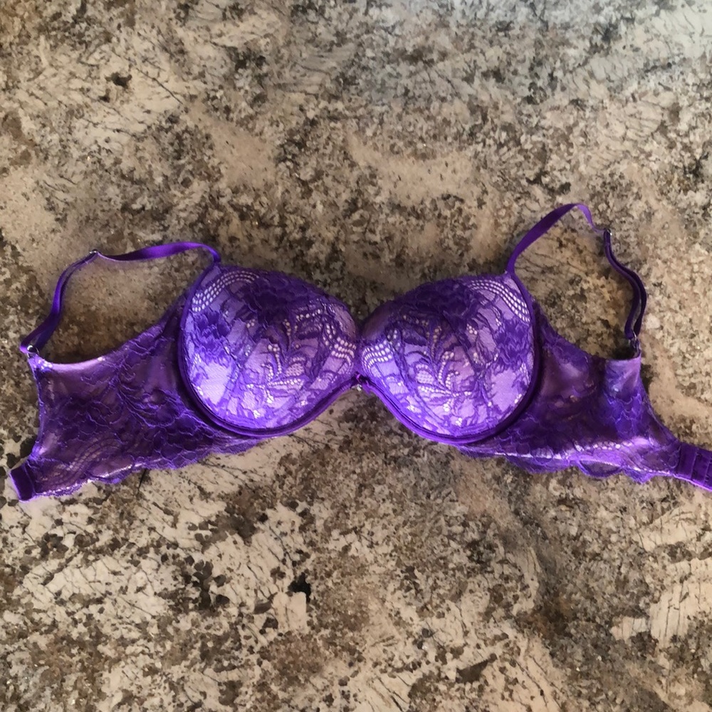 Purple Sz 34DD Victoria’s Secret Plunge Lace Bra